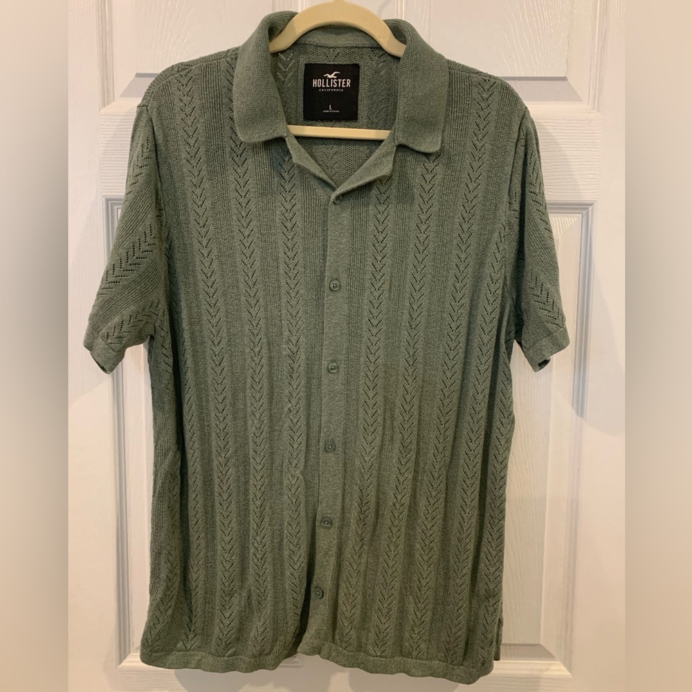 Hollister Men’s Short-Sleeve Sweater Shirt